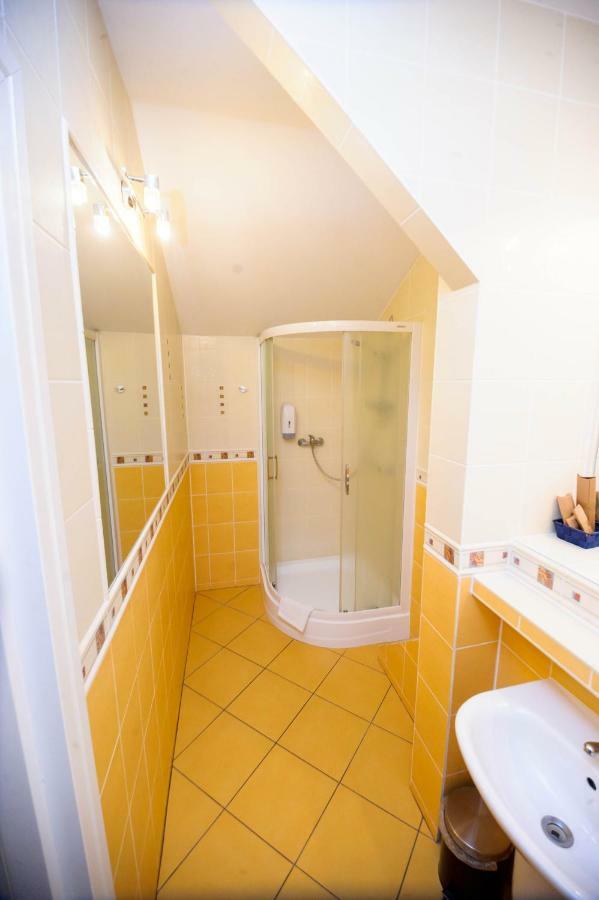 Hotel Dwor Sójki Екстериор снимка