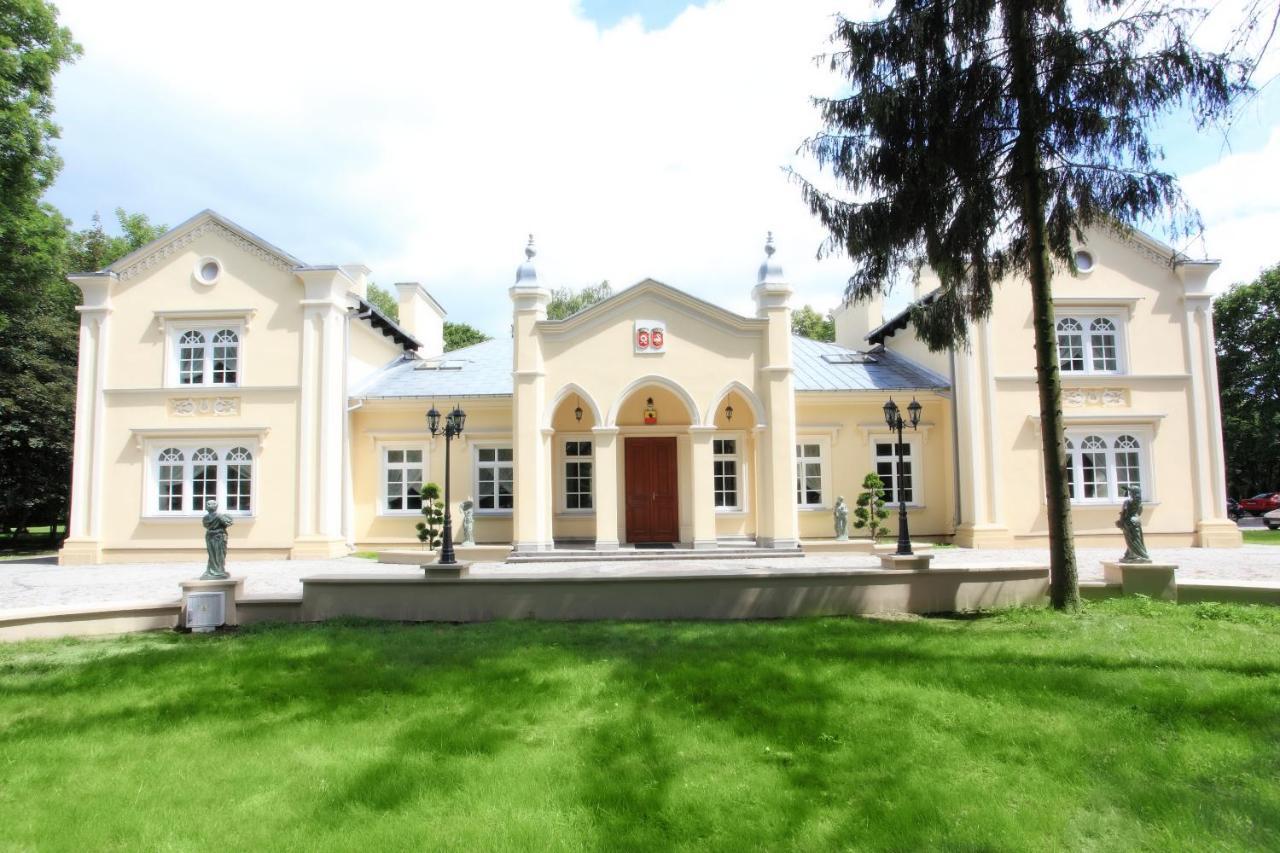 Hotel Dwor Sójki Екстериор снимка